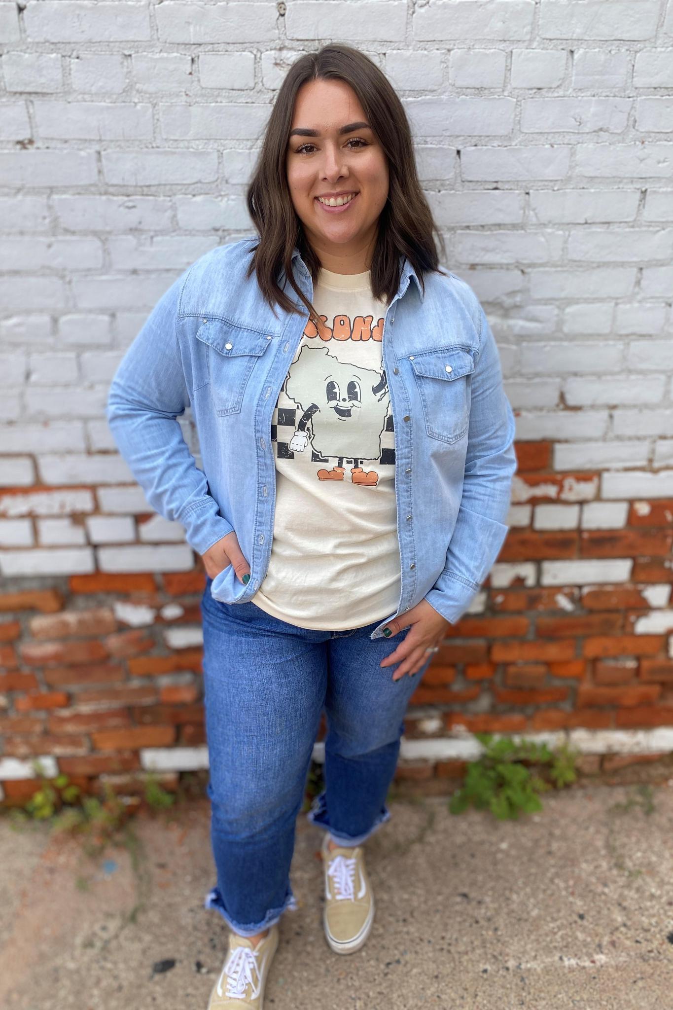 Retro Wisconsin Graphic Tee