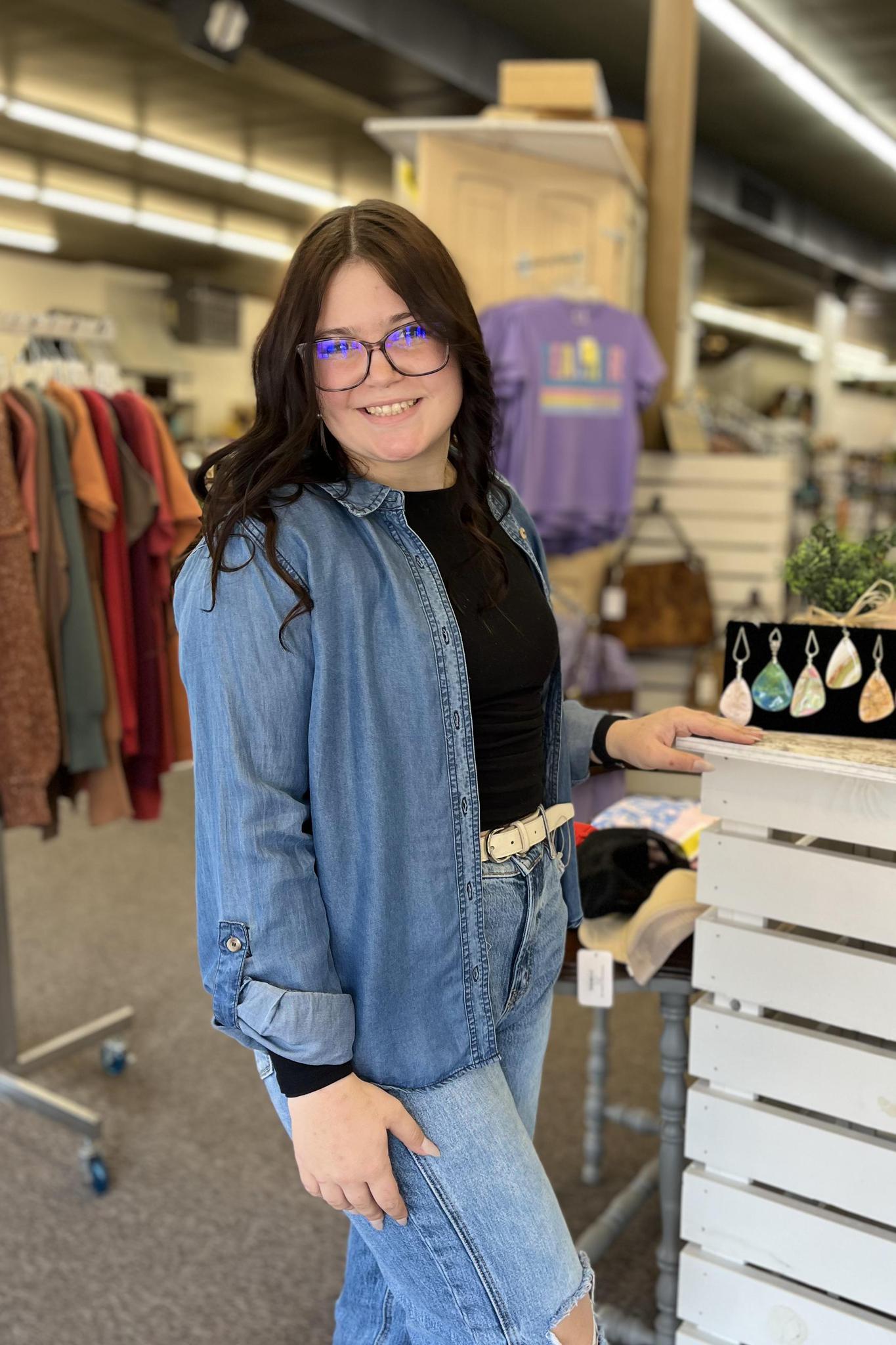 Chambray 3/4 Sleeve Button Down