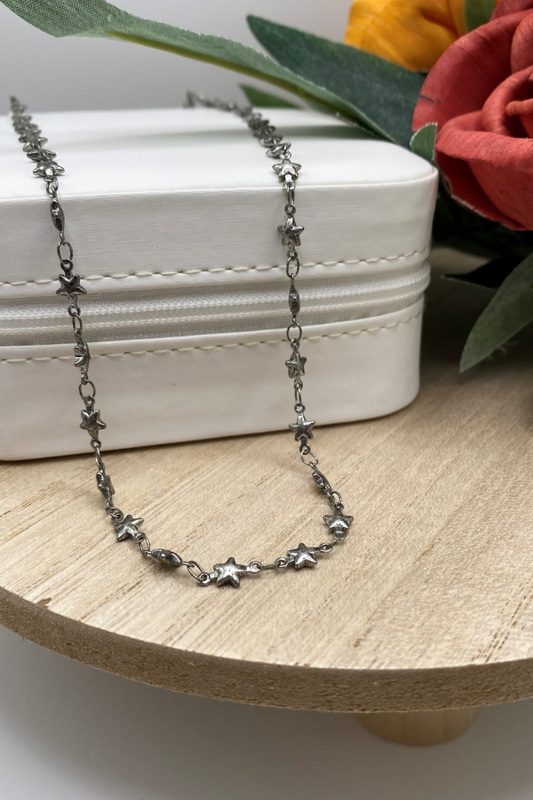 Star Detail Chain Necklace 21"